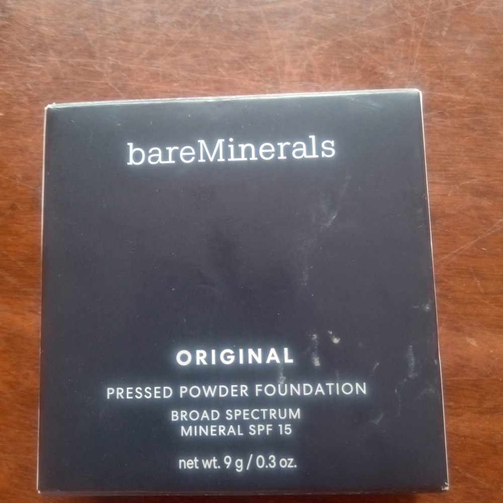 bareMinerals Pressed Powder Foundation